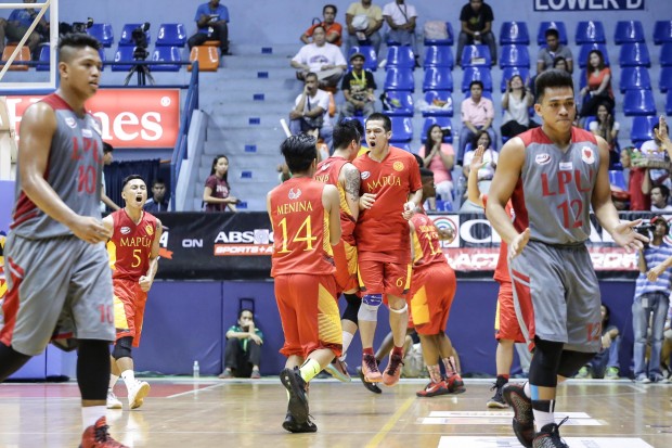 Mapua Cardinals roll to their fourth straight victory. Photo by Tristan Tamayo/INQUIRER.net