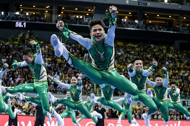FEU Cheering Squad. Photo by Tristan Tamayo/INQUIRER.net