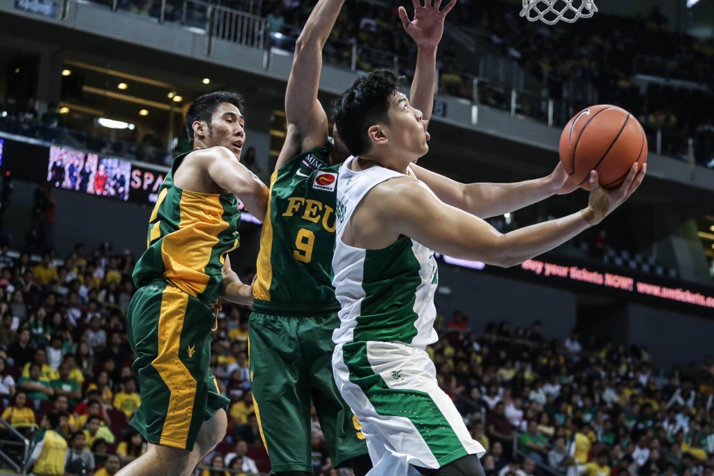 La Salle's Prince Rivero goes for a reverse against FEU during the Green Archers' loss in the first round. Tristan Tamayo/INQUIRER.net