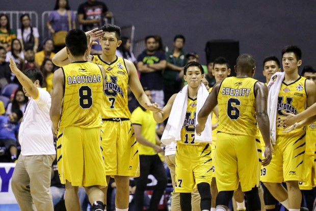 UST Growling Tigers. Photo by Tristan Tamayo/INQUIRER.net 