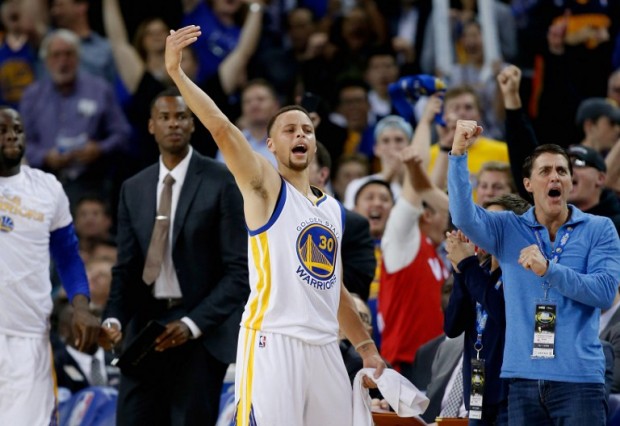 Golden State Warriors Beat Oklahoma City Thunder for 44th Consecutive Home Win