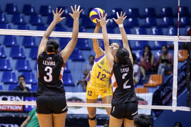 Air Force vs Iriga in Shakey's V-League. Photo by Tristan Tamayo/INQUIRER.net