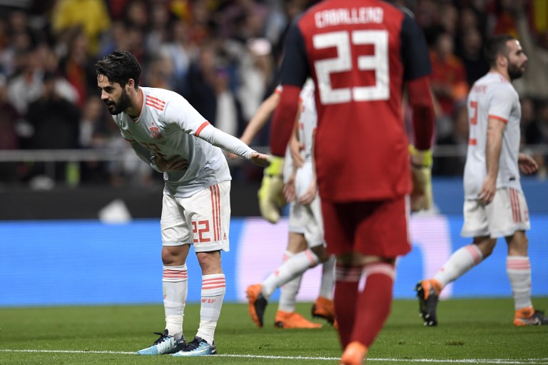 Isco hat trick leads Spain rout over Argentina