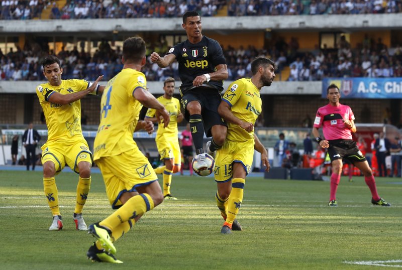 Ronaldo relies on teammates for winning league start at Juve