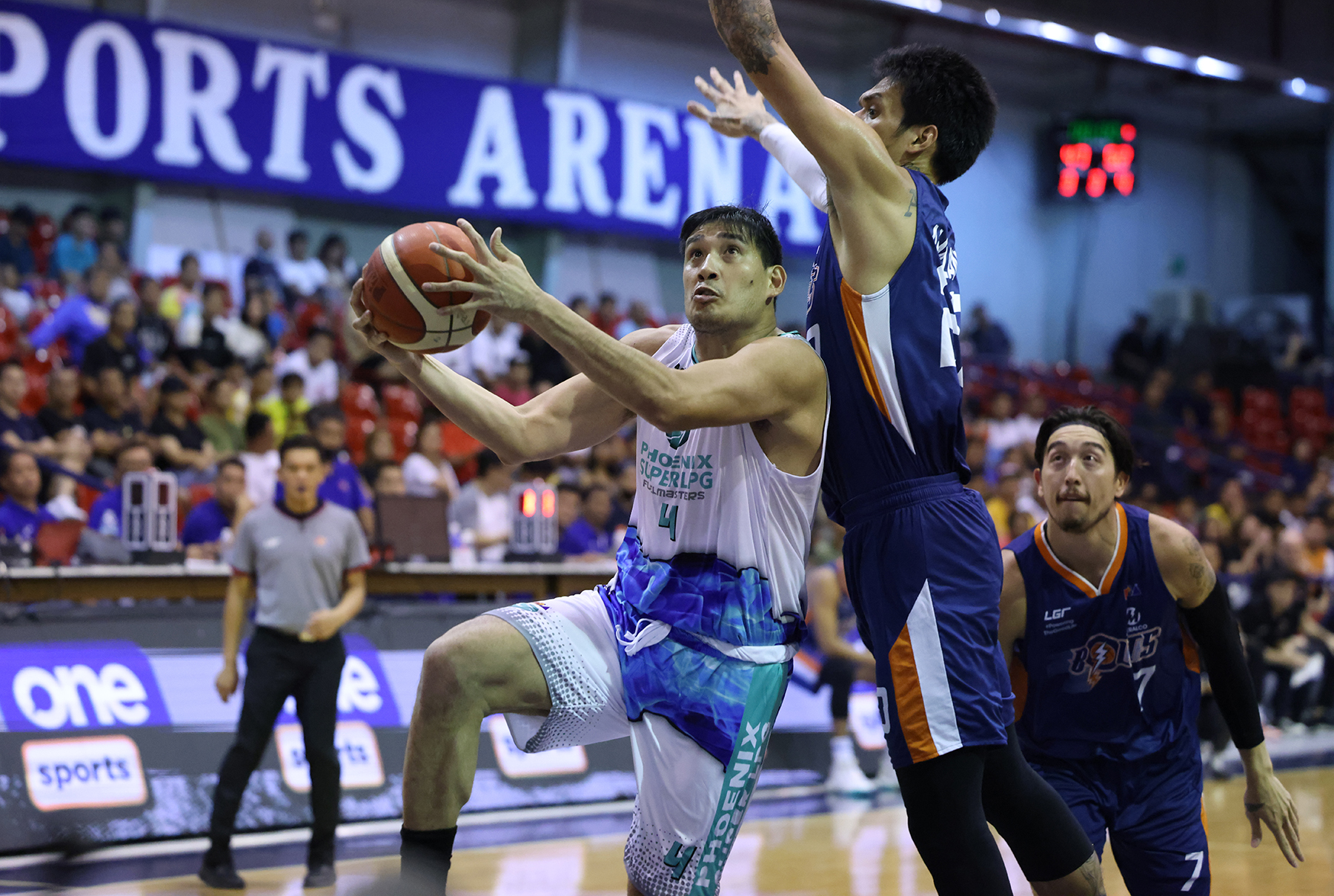 PBA Phoenix Beats Meralco In Heated Preseason Game Inquirer Sports