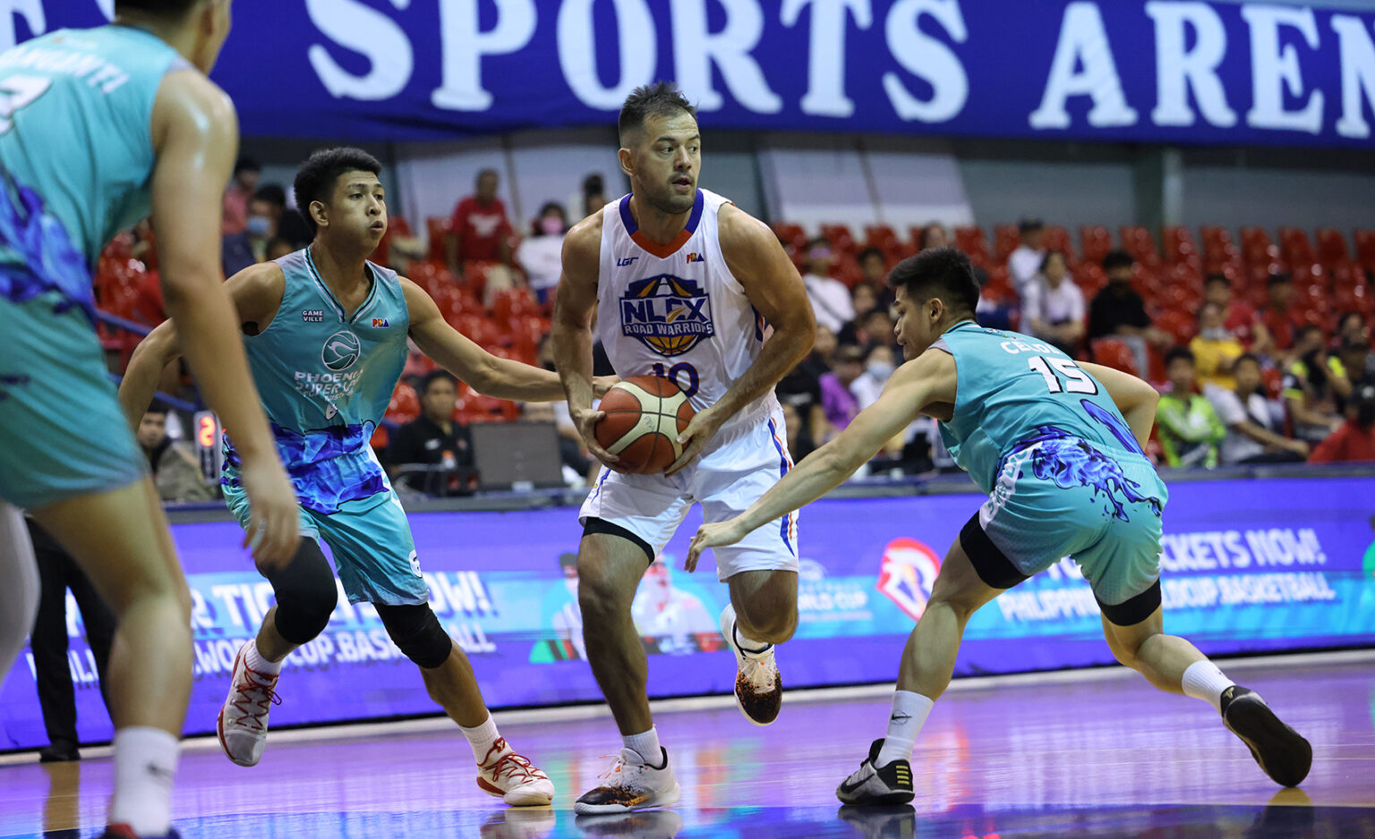 Pba On Tour Nlex Blows Out Phoenix Behind Sean Anthony Ben Adamos