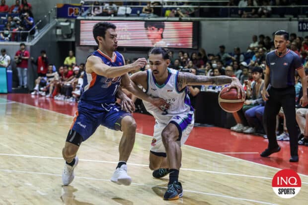 PBA Converge Extends Streak With Christmas Win Over Meralco