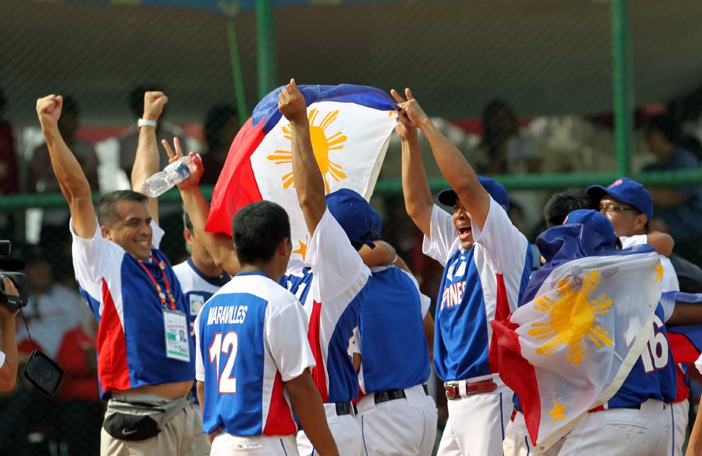 The Phillippines  Mens Softball team. INQUIRER File Photos