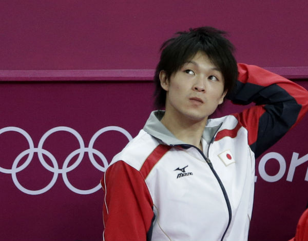 Шестикратный чемпион мира, японский гимнаст Kohei Uchimura получил счёт на ...