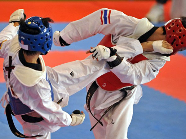 UST, La Salle continue dominance in UAAP taekwondo | Inquirer Sports