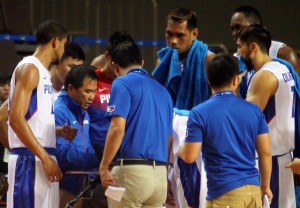 ASIAN GAMES / SEPTEMBER 28, 2014 Gilas Pilipinas Head Coach Vincent "Chot" Reyes gives instruction during the Philippines and Kazakhstan basketball game held at Hwaseoung Sports Complex, during the 17th Asian Games, Incheon, South Korea on Sunday. INQUIREaaR PHOTO / NINO JESUS ORBETA