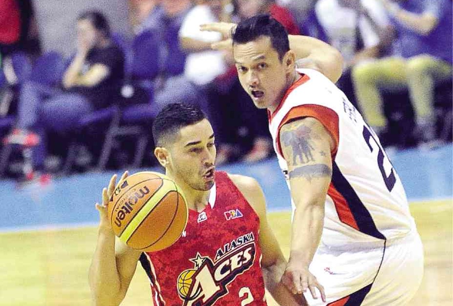 Aces shoot lights out of Bolts, seize lead | Inquirer Sports