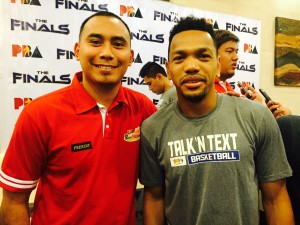Rain or Shine's Paul Lee and Talk 'N Text's Jayson Castro have their sights on winning a championship and not on the Best Player award. Mark Giongco/INQUIRER.net