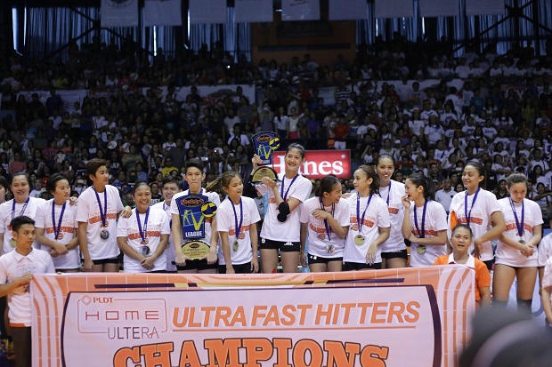 Jaja Santiago receives her finals MVP award as PLDT clinches the Shakey's V-League Open Conference crown. Photo by Tristan Tamayo/INQUIRER.net