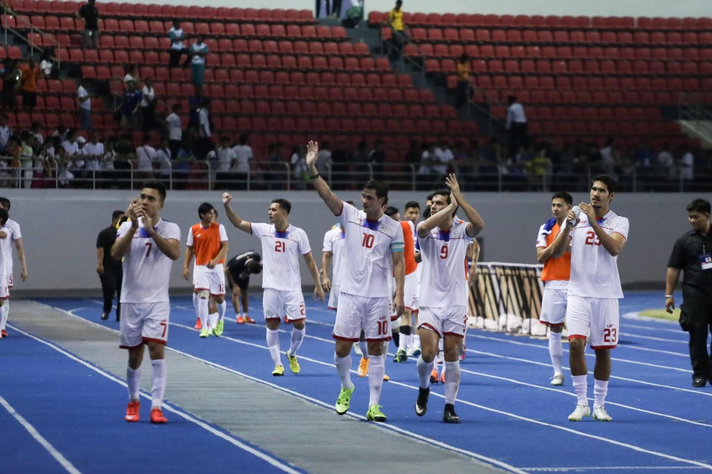 Azkals' victory lap. Photo by Tristan Tamayo/INQUIRER.net