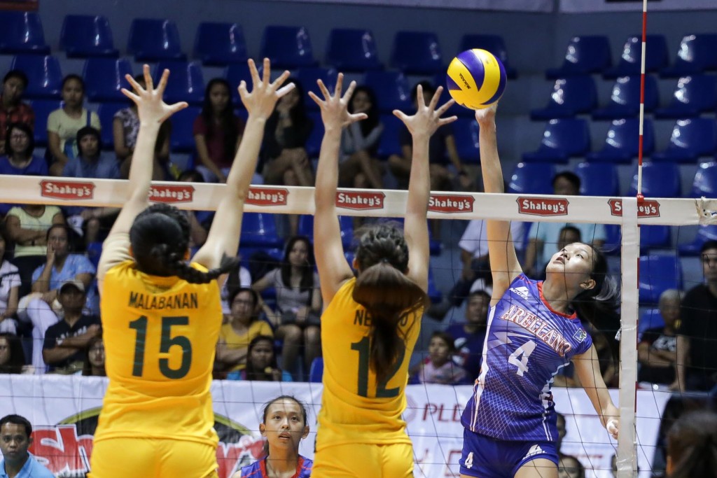 Guest player Mina Aganon delivered the goods for Arellano vs NU. INQUIRER.net FILE PHOTO/TRISTAN TAMAYO