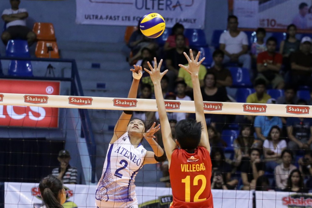 Ateneo star Alyssa Valdez surprised everyone when she made an unexpected appearance in the third set of the Lady Eagles' win over the San Sebastian Lady Stags. Photo by Tristan Tamayo/INQUIRER.NET