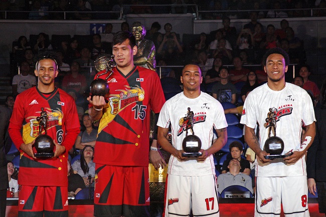 Chris Ross (first from left) accepts his long-awaited first All-Defensive Team award. PBA Images