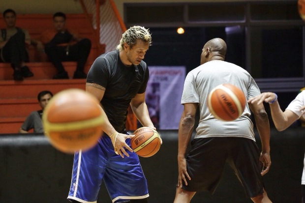 Veteran national team campaigner Asi Taulava. Photo by Tristan Tamayo/INQUIRER.net