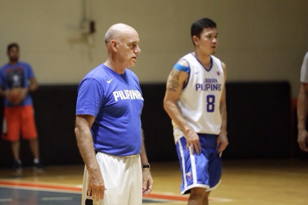 Tab Baldwin keenly observes Gilas during one of the team's practices at Meralco Gym. Tristan Tamayo/INQUIRER.net