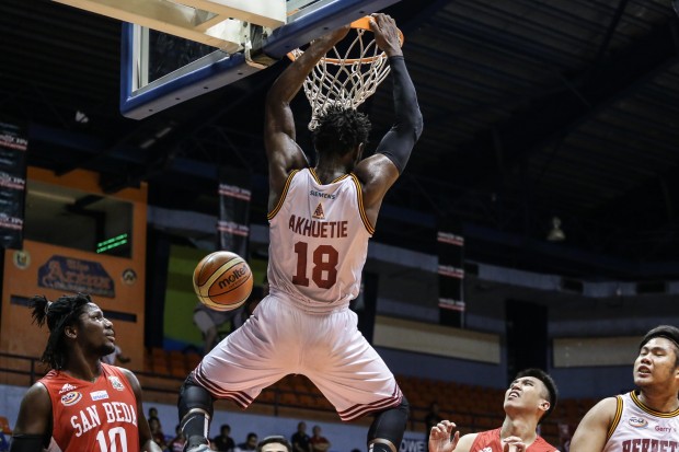 Bright Akhuetie with a throwdown. Photo by Tristan Tamayo/INQUIRER.net
