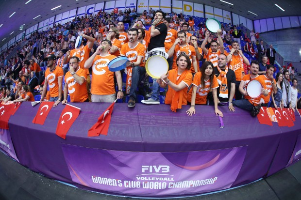 Fans during the last FIVB World Women's Club