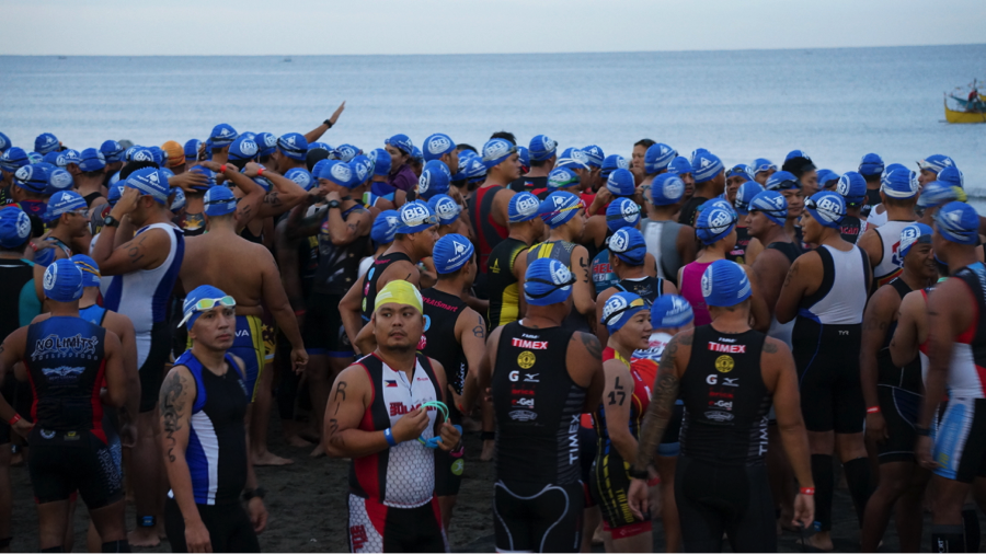 Even before the gun start, the Largo participants were more than ready to start the race.