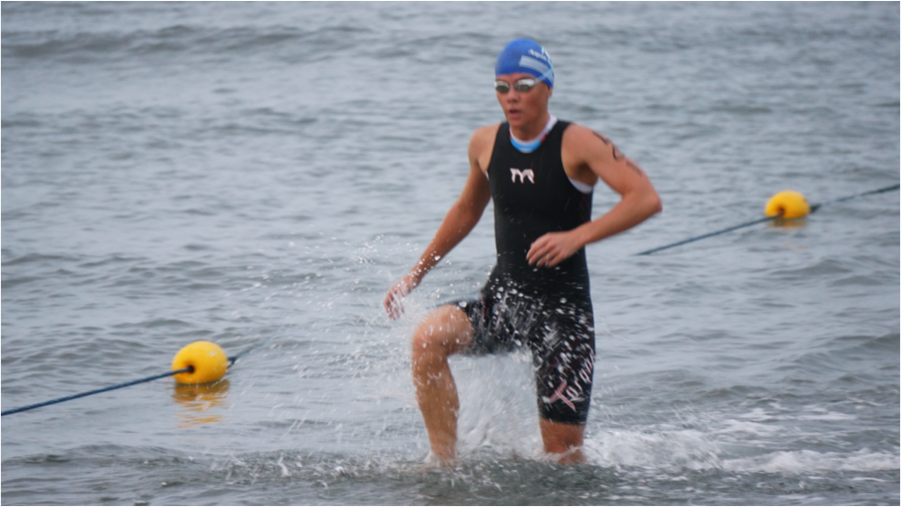 Rinny Carfrae was the first female who finished the swim leg of the race. 