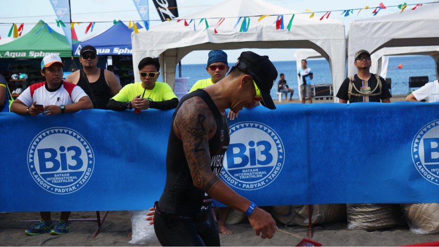 Clocking in at 1:44:04, Andy Wibowo was the first athlete to cross the finish line (Rapido category)!