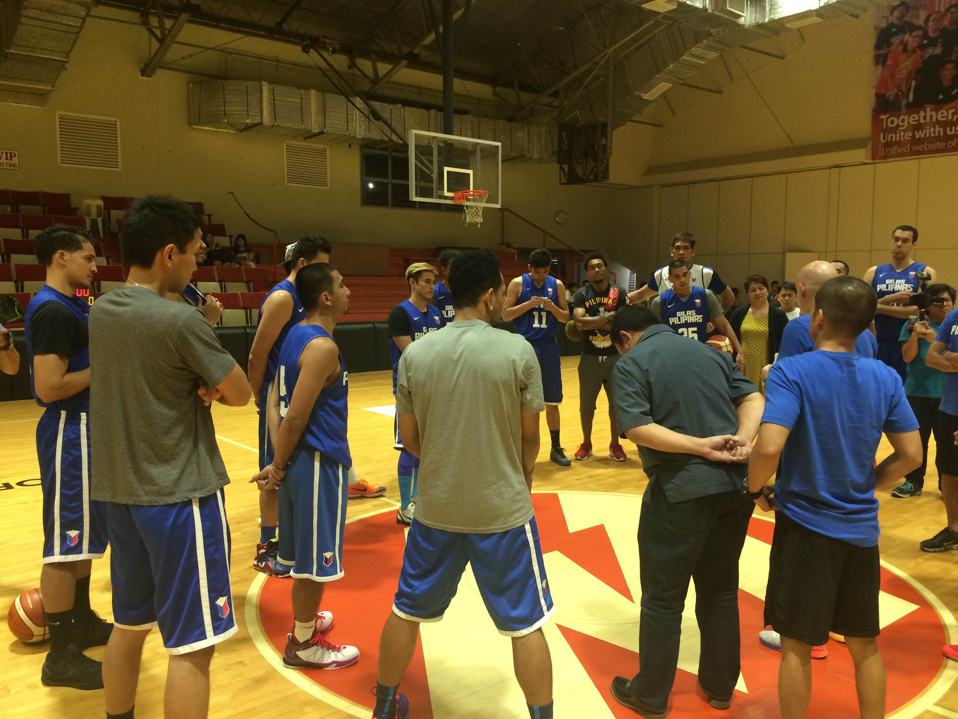 Gilas Pilipinas pool had its first practice Monday night at Meralco gym. Mark Giongco/INQUIRER.net