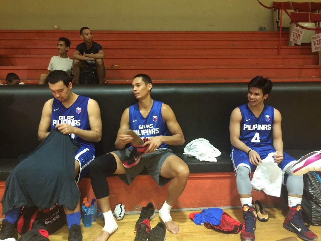 Kiefer Ravena (right) joined Ginebra bigs Greg Slaughter and Japeth Aguilar and the rest of the Gilas pool in training. Mark Giongco/INQUIRER.net