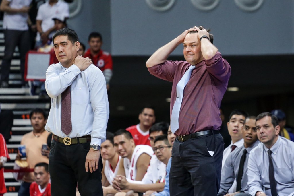 Head coach Alex Compton at the bench. Photo by Tristan Tamayo/INQUIRER.net 