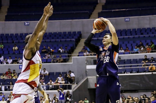 Meralco's Gary Davis is suspended for one game due to conflict with the team. Photo by Tristan Tamayo/INQUIRER.net