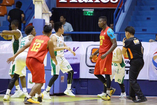 La Salle guard Kib Montalbo and Mapua's Allwell Oraeme get into a scuffle during the fourth quarter of the Green Archers' win over the Cardinals in the 2016 Filoil Flying V Preseason Premier Cup Thursday, May 19, 2016, at San Juan Arena. Tristan Tamayo/INQUIRER.net
