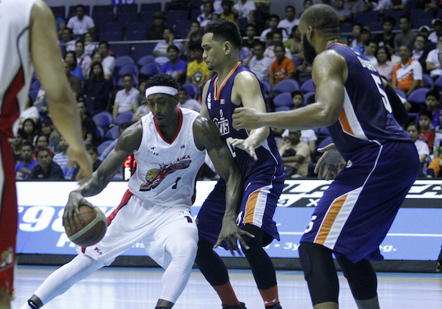 Alaska import Rob Dozier (1) is being defended by Meralco backup center Bryan Faundo during Game 1 of their best-of-five semifinals series. Faundo got the rare start in Game 4 and helped the Bolts extend the series to a Game 5. PBA IMAGES