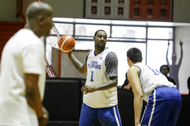 Andray Blatche practicing with Gilas Pilipinas. Photo by Tristan Tamayo/INQUIRER.net