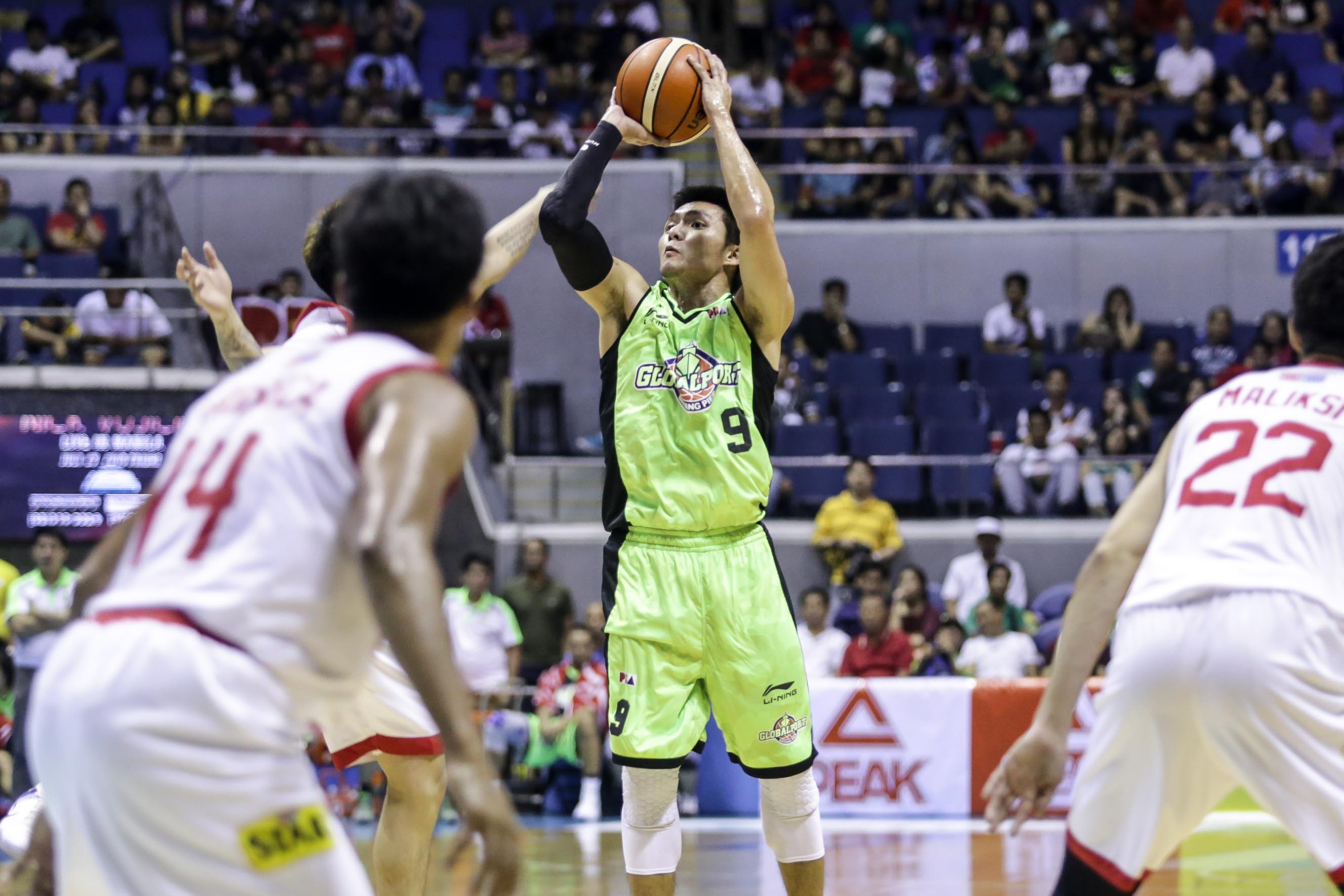 Joseph Yeo in a Globalport jersey. Photo by Tristan Tamayo/INQUIRER.net