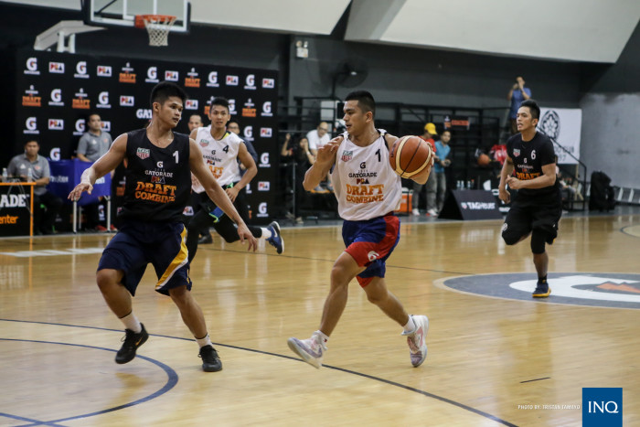 Jio Jalalon in action during the 2016 PBA Draft Combine. Photo by Tristan Tamayo/INQUIRER.net