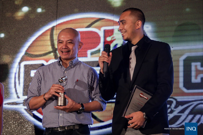 All-Interview Team. Yeng Guiao and Paul Lee, formerly of Rain or Shine, catch up during the 2016 PBA Press Corps Awards at Gloria Maris Restaurant at Araneta Center in Cubao. Tristan Tamayo/INQUIRER.net