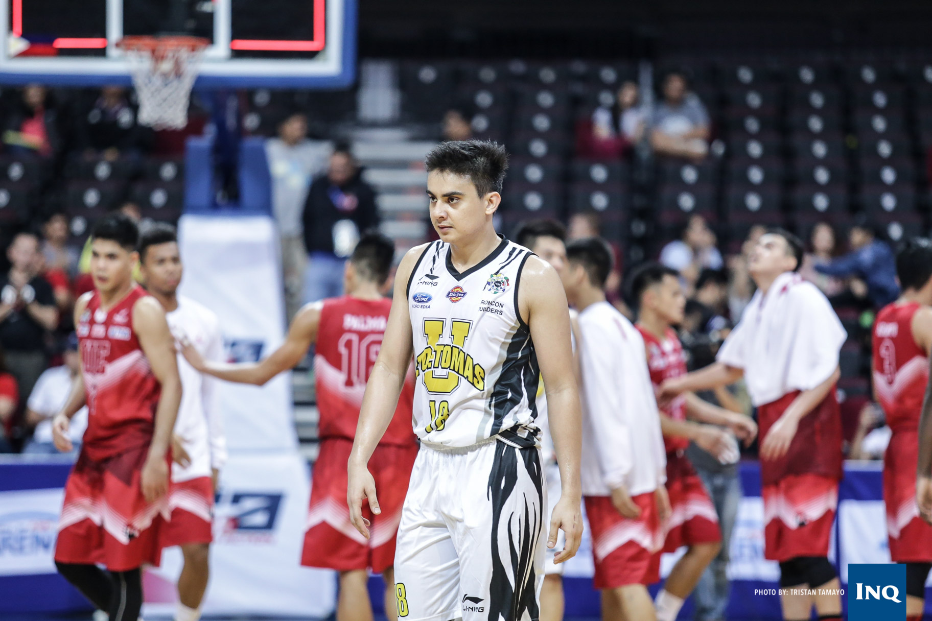UST's Louie Vigil reacts after another loss. Photo by Tristan Tamayo/INQUIRER.net