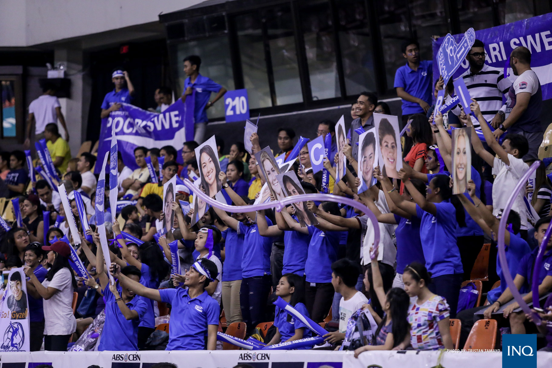 Fans at the Philsports Arena. Photo by Tristan Tamayo/INQUIRER.net