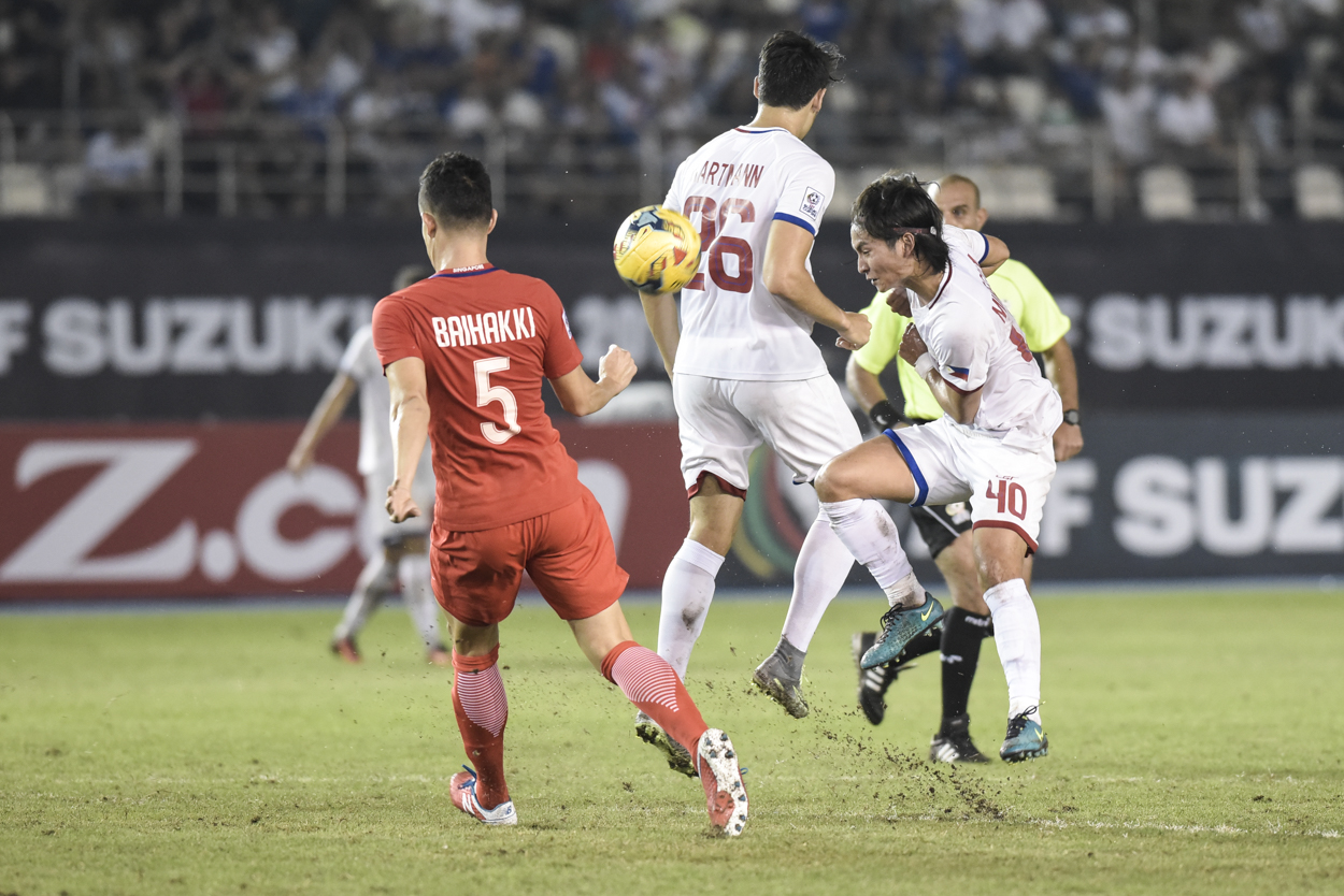 AFF Suzuki Cup match between Philippines and Singapore at Philippine Sports Stadium in Bulacan. They settled for a scoreless tie. Photo by Sherwin Vardeleon/INQUIRER