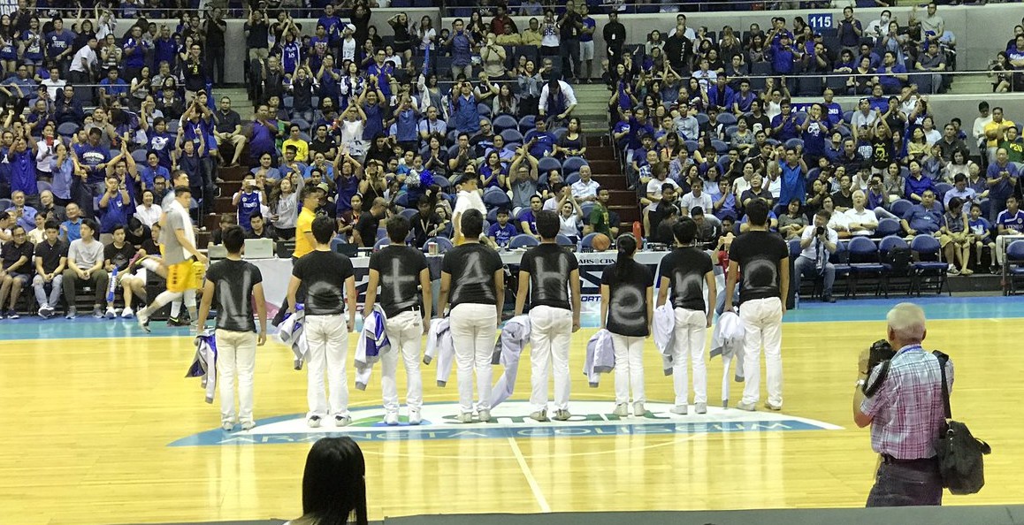 "NOT A HERO." The Ateneo Blue Babble Battalion stages a protest against the burial of former President Ferdinand Marcos during the Blue Eagles' UAAP Final Four game against the FEU Tamaraws on Wednesday, Nov. 30, 2016, at Smart Araneta Coliseum. Photo by Rebekah Reyes (@rebekahreyes)/CONTRIBUTED PHOTO