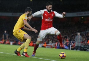 James Tomkins and Olivier Giroud - English Premier League - New Year's Day 2017