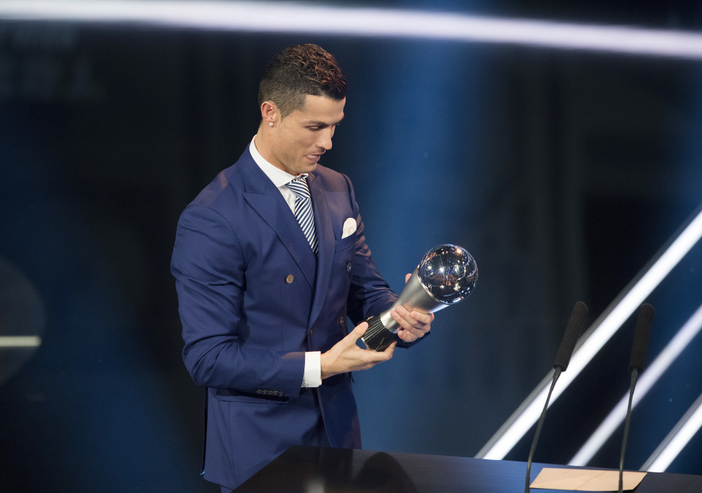 Ronaldo crowned FIFA best men's player | Inquirer Sports