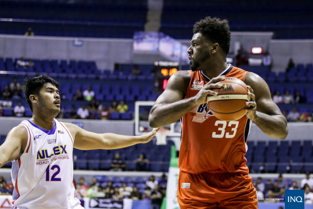 Alex Stepheson plans to make his next move against Eric Camson. Photo by Tristan Tamayo/ INQUIRER.net
