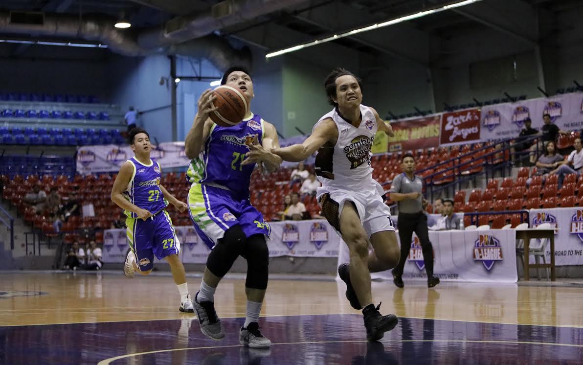 Teng scores 35, carries Flying V past Gamboa to stay unscathed ...