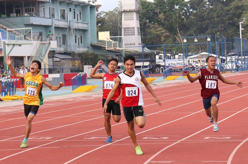 Thesis in an essay image