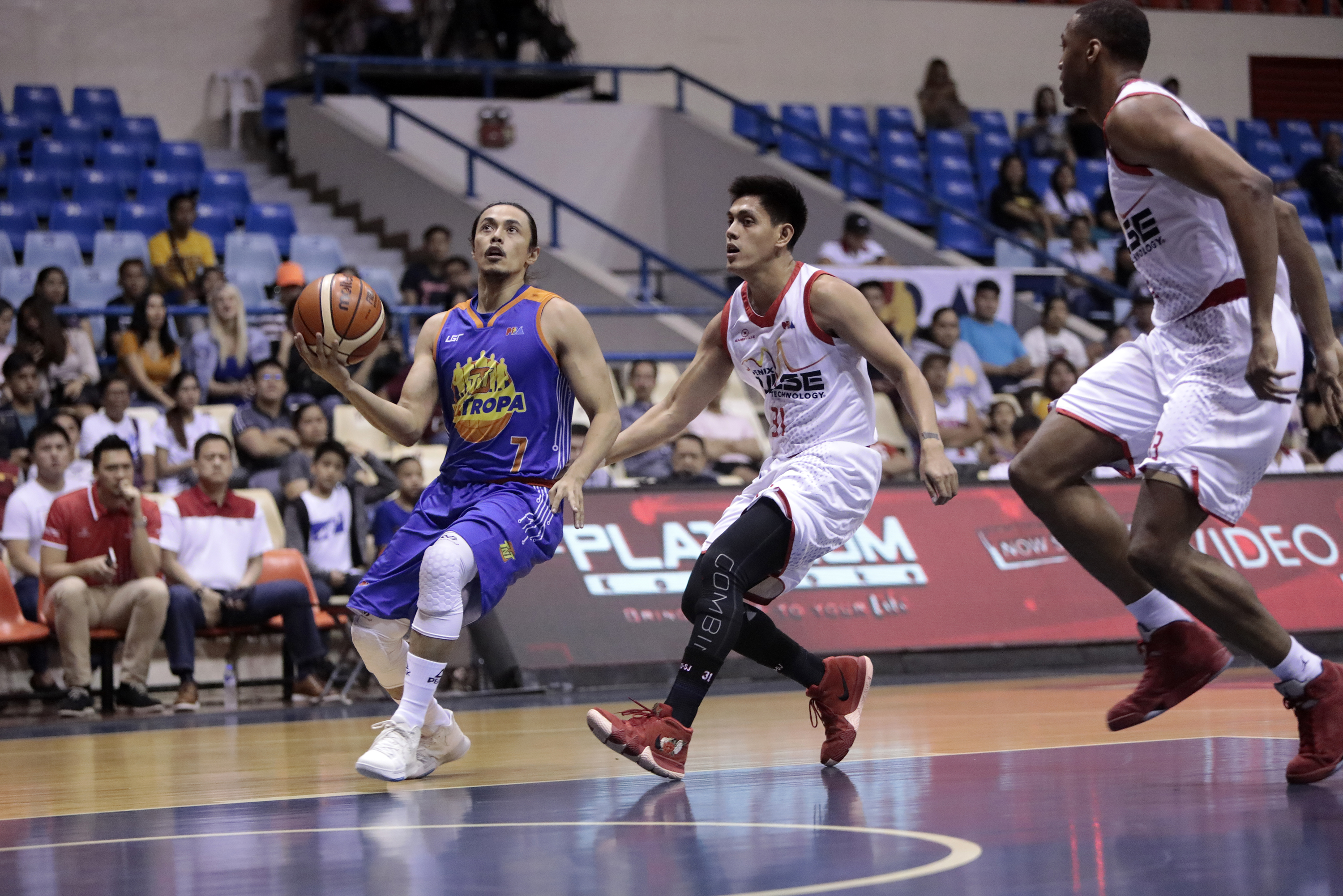 Romeo tows TNT past Phoenix for 2-0 start | Inquirer Sports