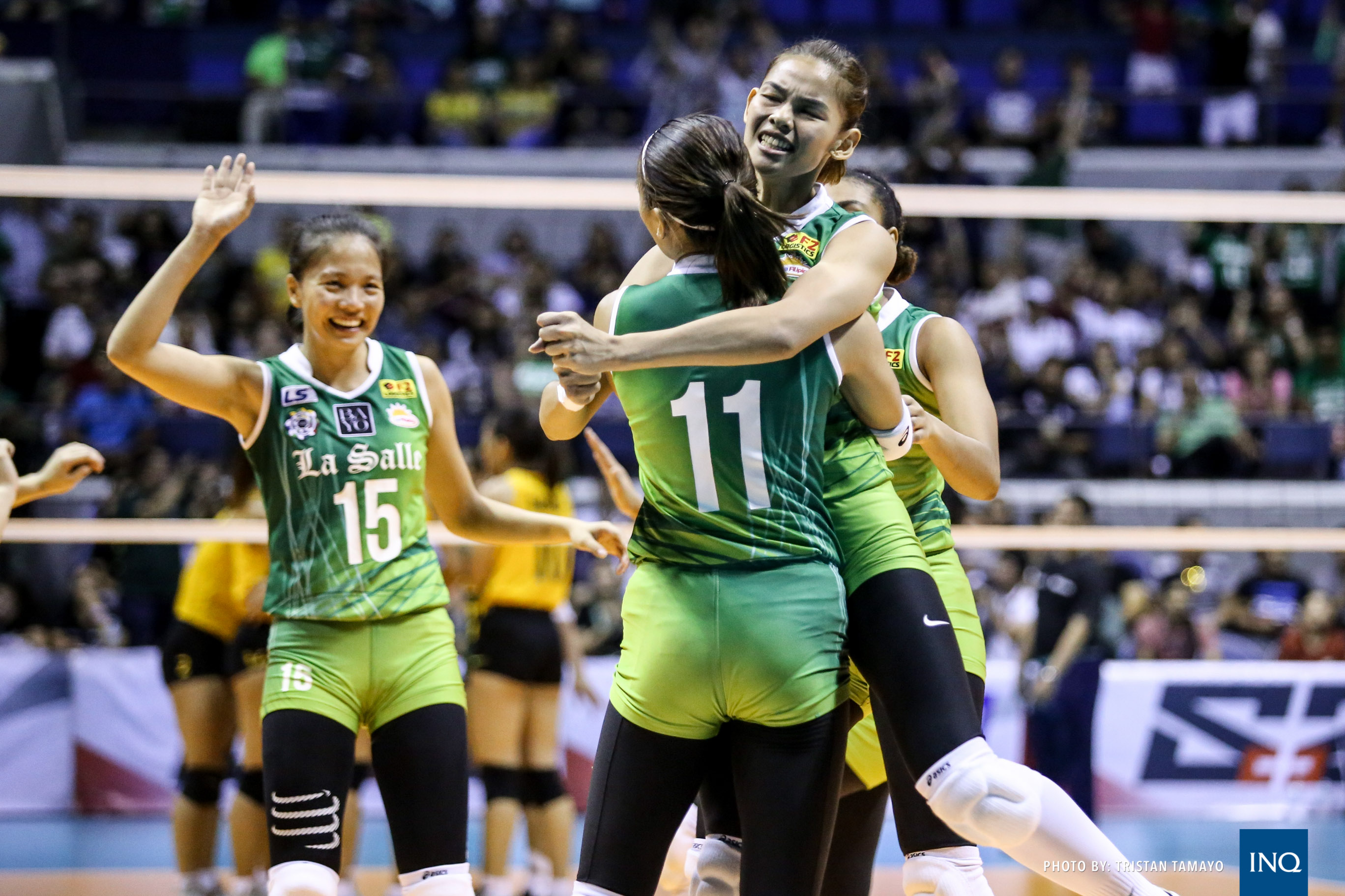 La Salle Completes 3-peat, Sweeps FEU | Inquirer Sports